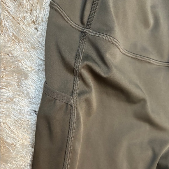 Brown gymshark leggings - Picture 4 of 5